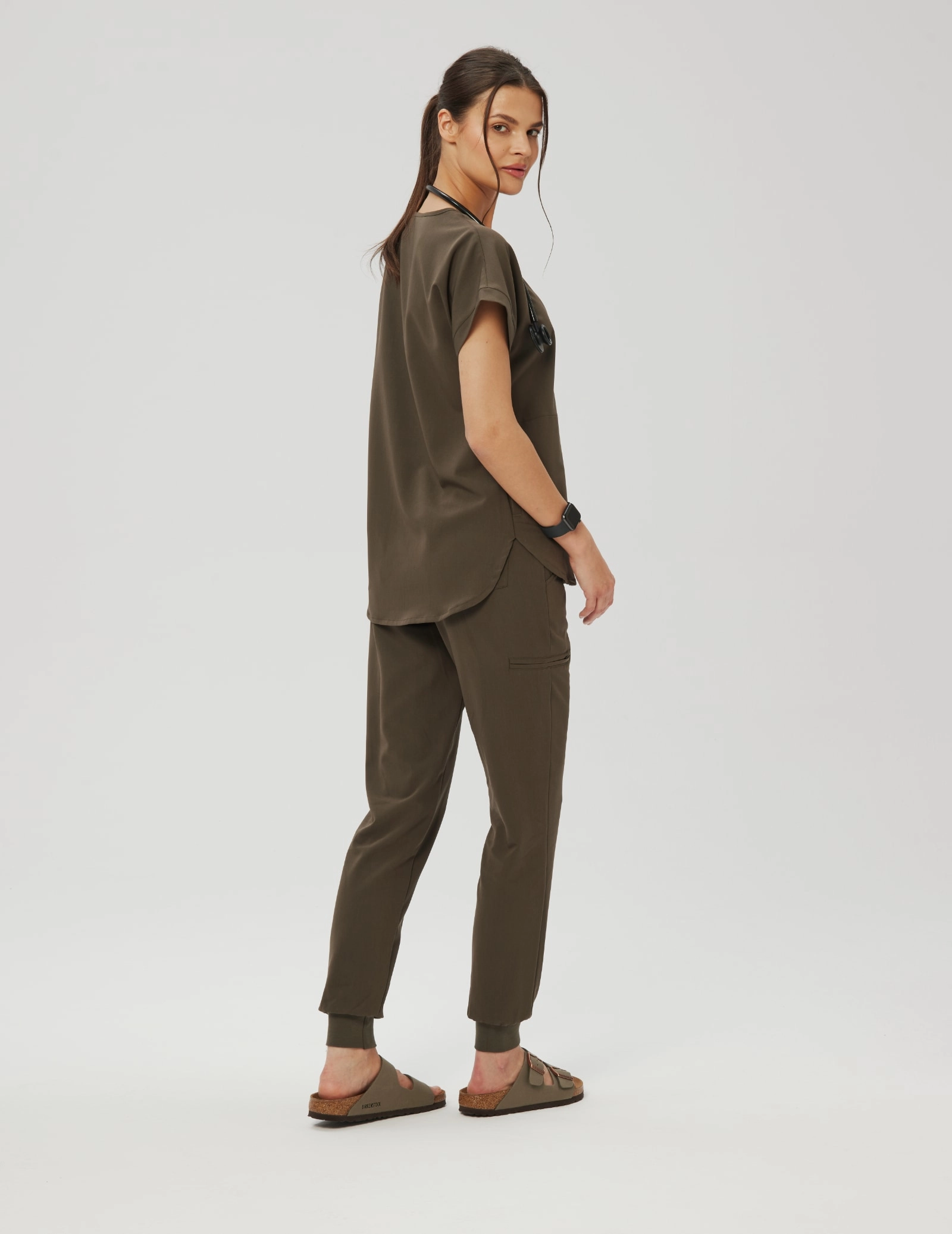 Kendall Medical Sweatshirt - OLIVE NIGHT