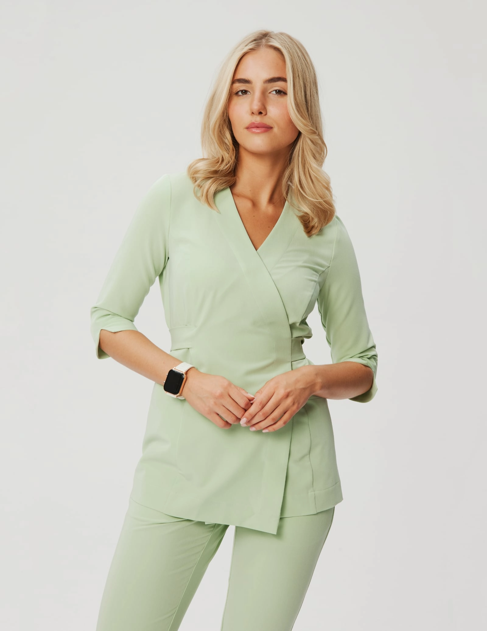 Tied Medical Blouse Rosalie - MATCHA LATTE